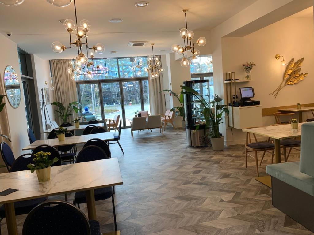 Apart Park - Albus 211 Z Parkingiem W Cenie Свиноуйсьце Экстерьер фото